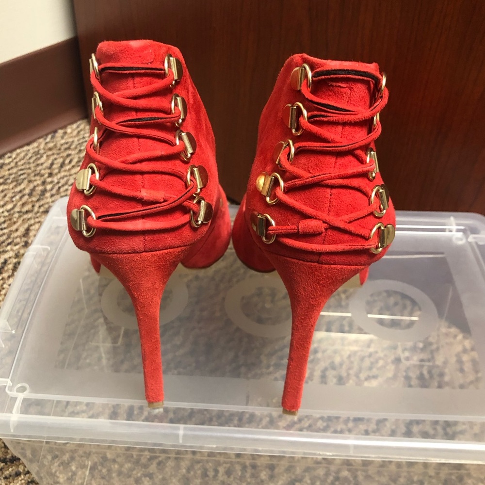 BCBGeneration Suede Coral Pump Size 9 - Picture 2 of 5